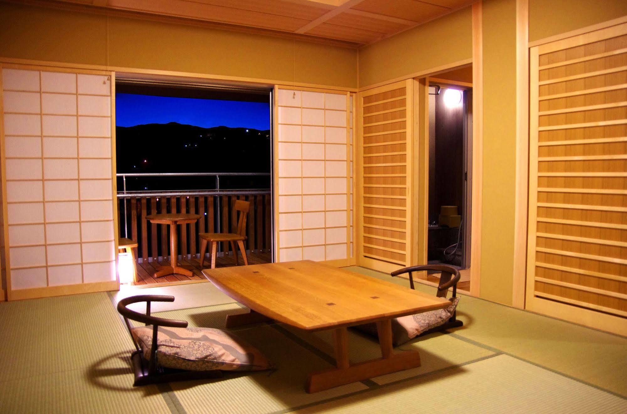 Gero Onsen Yukyunohana Екстер'єр фото
